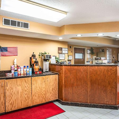Econo Lodge Princeton Exterior photo