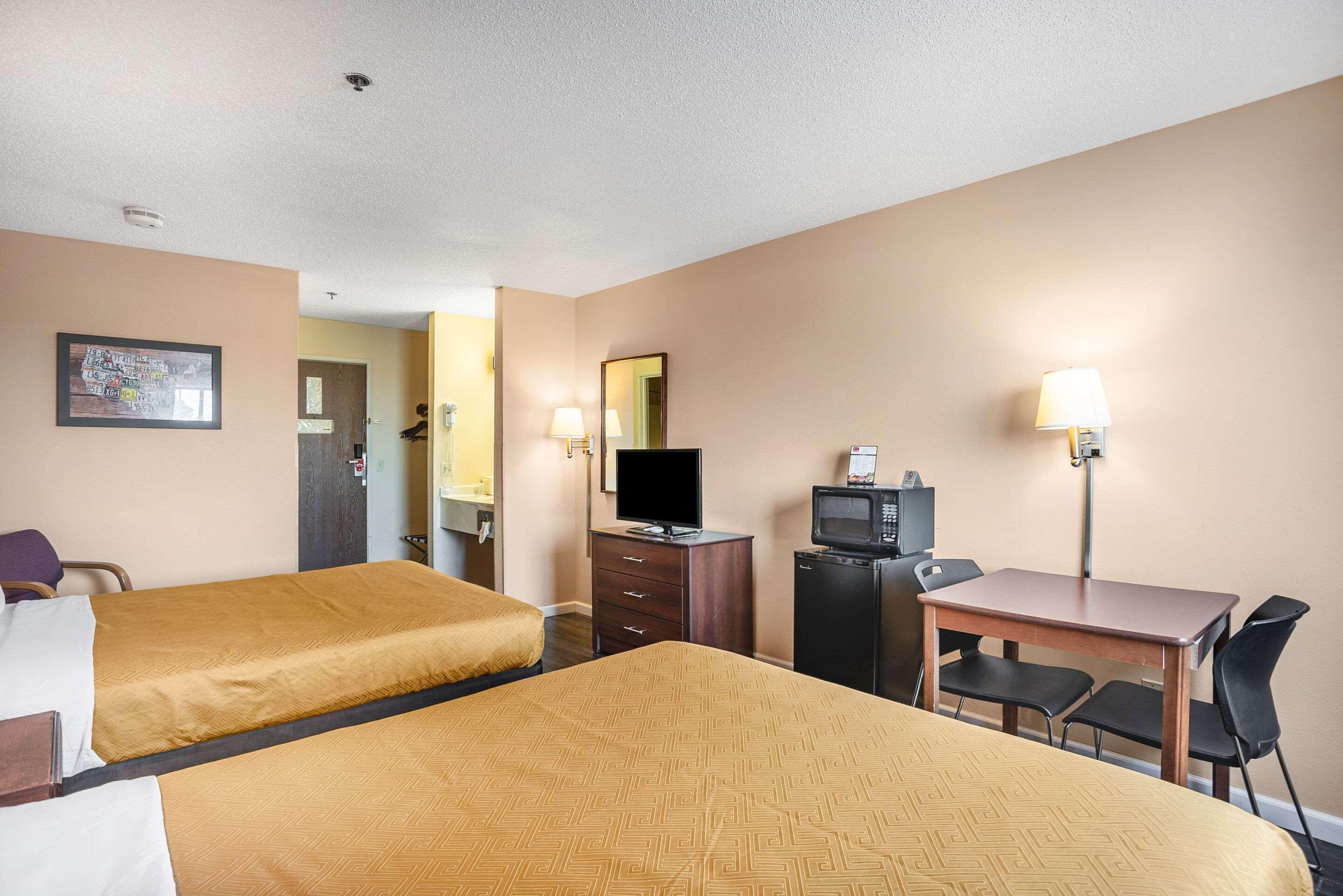 Econo Lodge Princeton Exterior photo